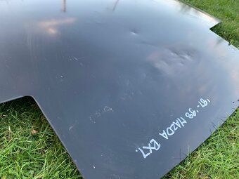 Přední kapota na mazdu RX7 2g nová originál - 2