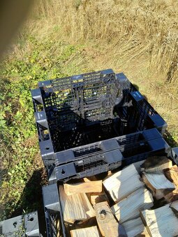 Skladovací kontejnery/boxy na palivové dřevo. - 2