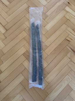 Těsnění do předních dveří VW T5 - 2