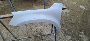 Škoda Yeti přední blatník - 2