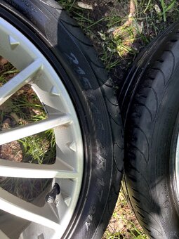 Letni Kola Alfa Romeo R17 215/45, ET40.5
 - 2