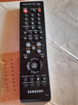 DVD přehrávač Samsung D530 - 2