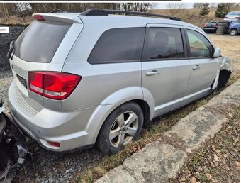 Dily Fiat Freemont Dodge Journey motor 2.0 125kw manual kože - 2