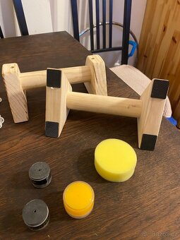 dřevěné push-up tyče s protiskluzovou podložkou - 2