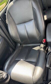 Kožené sedačky Nissan Navara NP300 D23 / díly - 2