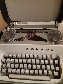 Psací stroj CONSUL - 2