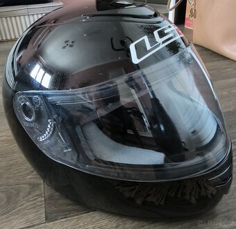 INTEGRALNI HELMA NA MOTO LS2 - 2