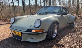 Porsche 911 3.2 SC - 2