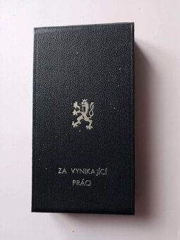 PRODÁM ČSR – VYZNAMENÁNÍ „ZA VYNIKAJÍCÍ PRÁCI“ I. VYDÁNÍ - 2