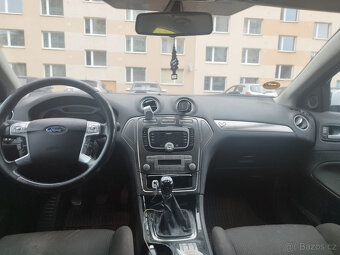 Ford mondeo sedan na náhradní díly - 2