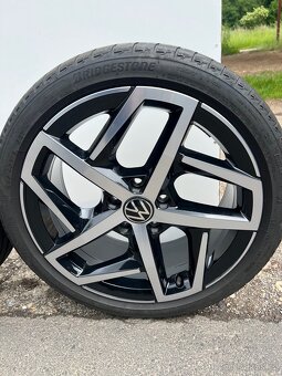 Originální alu kola VW Dallas R18 - ideální pro Golf 8 - 2