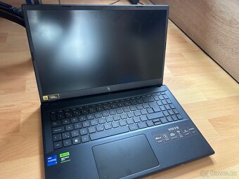 Prodám notebook acer nitro v 15 herní v záruce - 2