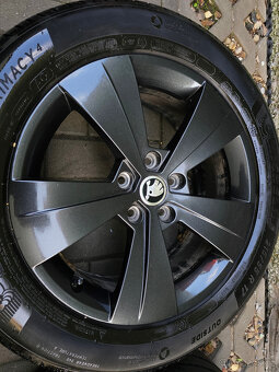 ALU kola letní Škoda 5x112 R17 Superb III Triton - 2
