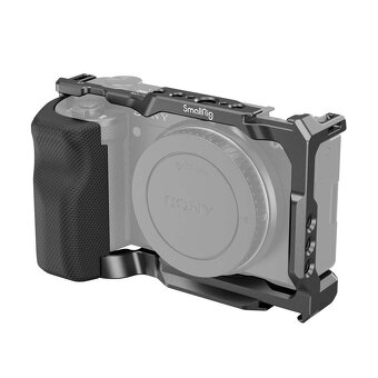 Sony ZV-E10 + setový objektiv 16-50mm + SmallRig cage + 3x n - 2