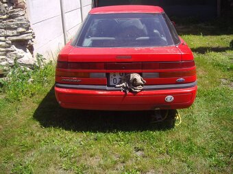 Ford Probe 2,2 s doklady - 2
