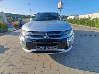 Mitsubishi Outlander 2.0 PHEV, jen 37.t.Km - 2