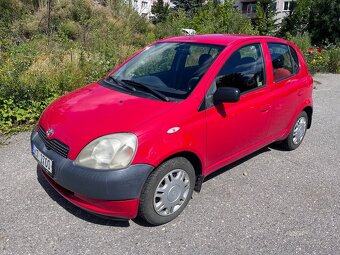Toyot Yaris - 2