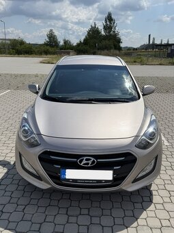 Hyundai i30 1.6 88kW 1. Maj. ČR - 2