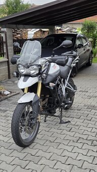 Triumph Tiger 800 XR 2011 - 2