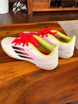 Salove tenisky Adidas F50 LEAGUE IN J 37 1/3 - 2