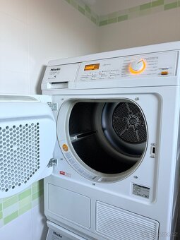 Prodám pračku a sušičku  Miele W3985/T8967WP-věž - 2