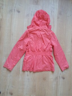 Dívčí bunda vel. 140 - 146 zn. C&A - 2