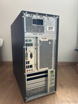 Kancelářské PC Fujitsu - 2