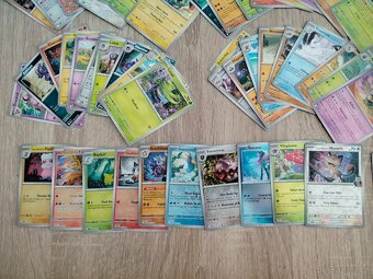 Pokémon karty originál, 100ks + krabička Charizard - 2