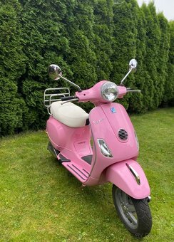 Vespa LX 50, limitovaná edice, růžová - 2