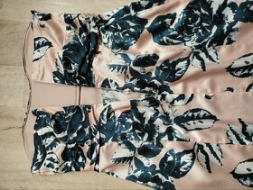 Společenské šaty bez ramínek - 2