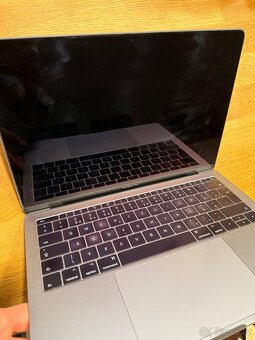 Macbook pro 13” 2017 space gray - 2