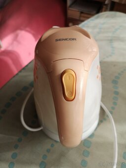 Rychlovarná konvice Sencor 2000W - 2