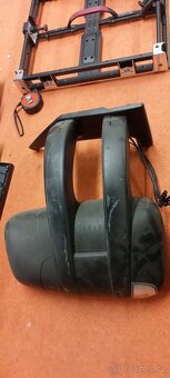 Pravé zpětné zrcátko Iveco - 2