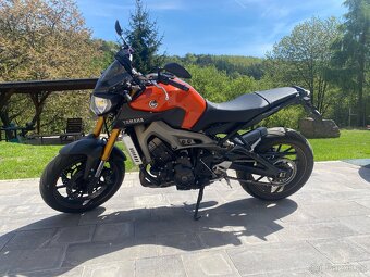 Yamaha mt09 - 2