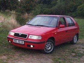 Koupím díly na Škoda Felicia v barvě červená rallye - 2