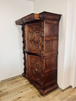 Historická skříň - 2