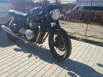 Triumph Bonneville SE Café racer - 2