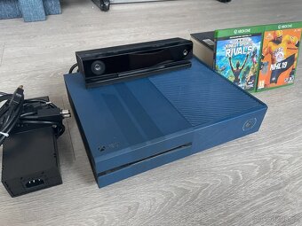 prodám Xbox One 1TB + Kinect + 2 hry - 2