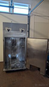 Udírna FESSMANN T1800 + ŘJ + dva vozíky + rošty - 2