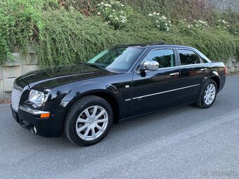 Chrysler 300C 3.0CRD limuzína Signature Series - 2