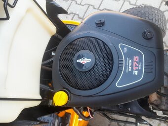 ZAHRADNI TRAKTOR - 2