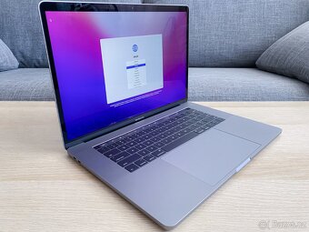 Apple MacBook Pro 15" (2016) - i7 2,60GHz, 16GB, 256GB, AMD - 2