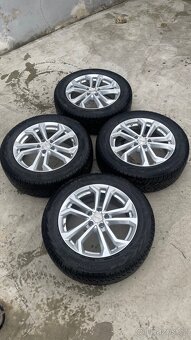 Alu Dezent 5x114,3 7Jx18 ET35 + Zimní 225/60R18 Toyota - 2