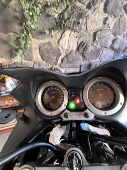 Suzuki DL 1000 v-strom - 2