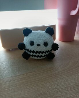 Háčkovaná panda - 2