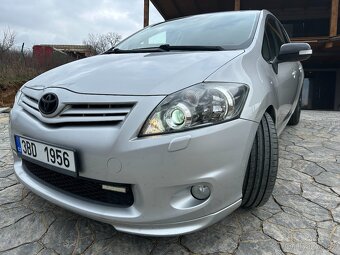 UNIKÁTNÍ TOYOTA AURIS V ÚPRAVĚ BEMANI-SPORT.VERZE - 2
