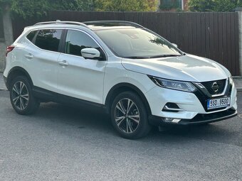NISSAN QASHQAI N-CONNECTA 3/2020 ČR 1maj 23.700km - 2