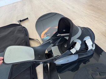 Snowboard 155 cm, Flow vázání, chránič páteře a obal - 2