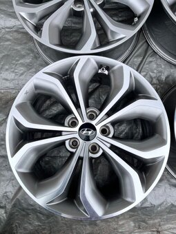 5x114,3 R19 originál disky Hyundai Santafe + senzory - 2
