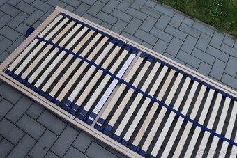 Kvalitní polohovací lamelový rošt do postele 80x200 cm - 2
